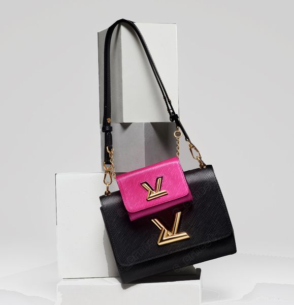 

designer shoulder bag spring in the city twist bags leather square designers bag metal long chain shaped buckle crossbody bag m59885