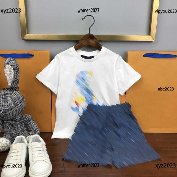 

luxury tracksuits kids designer clothes child outdoors sets baby suits 2pcs colorful animal print t-shirt and fashionable denim shorts, White