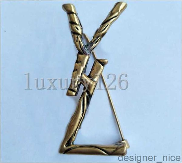 

man suit shirt brooches luxury crystal designer brooch pins yslitys alloy brooch clothing letter brooches women fashion jewelry, Gray