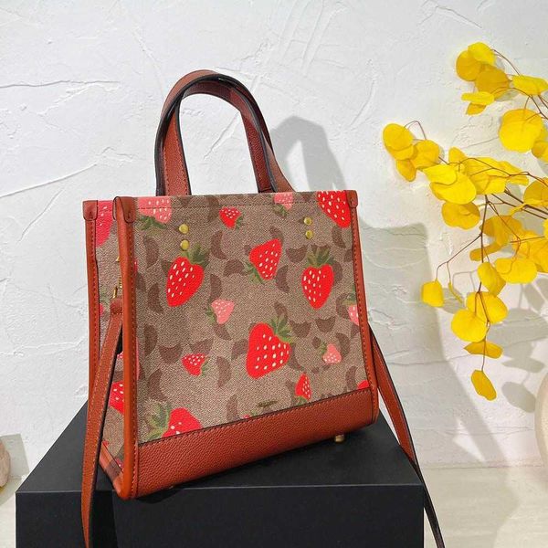

strawberry print tote bag fashion designers handbag totes c letter large capacity shopping bags womens trendy designer bag shoulder bag wlle