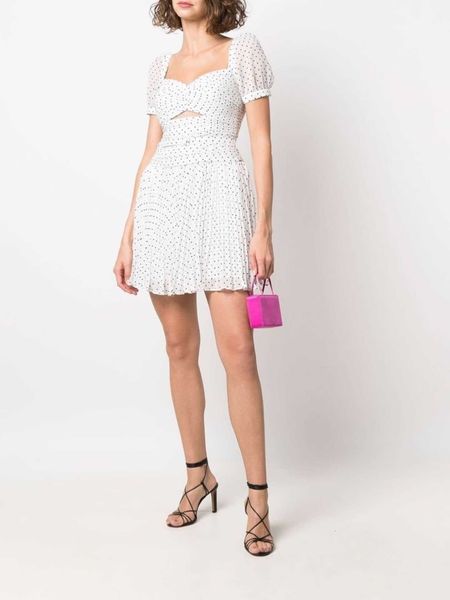 

2023 spring/summer chunyuan white dot matrix bubble sleeve square neck waist french dress short skirt