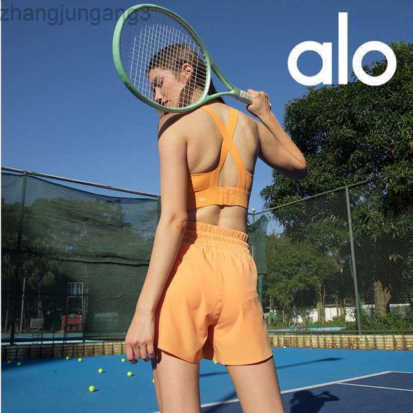 

desginer alo yoga spring/summer new sports bra integrated fixed chest cushion high strength cross fitness bra, White