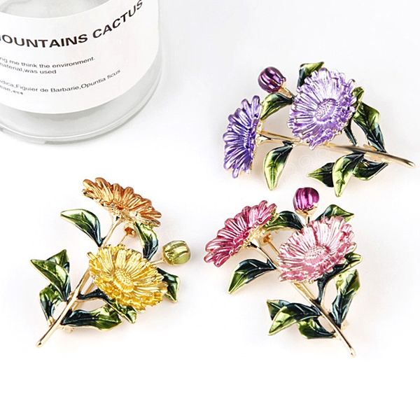 

daisy flower brooches for women elegant fashion brooch pin female weddings bouquet clothes jewelry accessories gift, Gray