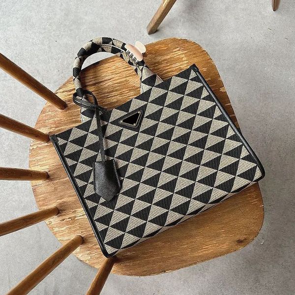 

3 size symbole embossed large tote bags purse womens travel mens sunset mini pochette beach bags designer canvas shoulder handbag crossbody
