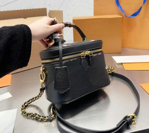 

women leather embossing cosmetic bags fashion makeup bag designers toiletry travel pouch ladies purses handbags 20cm