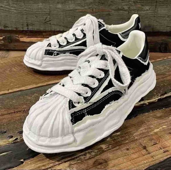 

roller shoes blakey maison mihara yasuhiro mmy mens low cut canvas shoe for men miharayasuhiro shell toe cap skate shoes stc sneakers women, Black