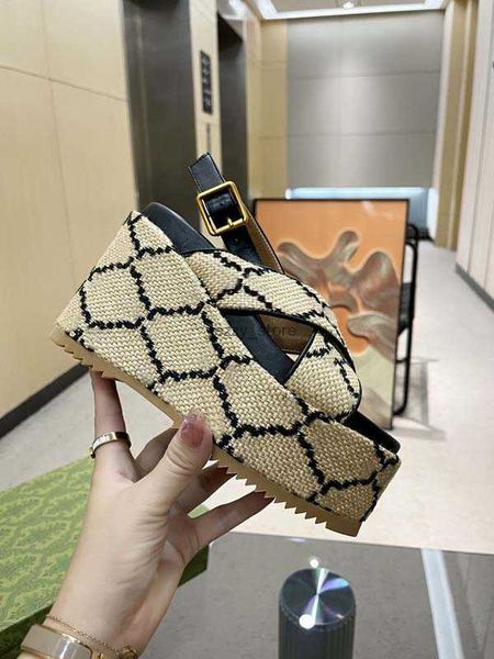 

2023 the latest fashion thick bottom slippers classic womens height designer dye through sheepskin process printing versatile piece slippers, Black