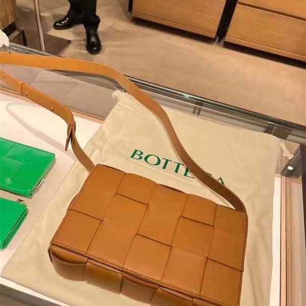 

bottegas bag family women's cassette 15 grid woven pillow single shoulder crossbody venetas leather zc
