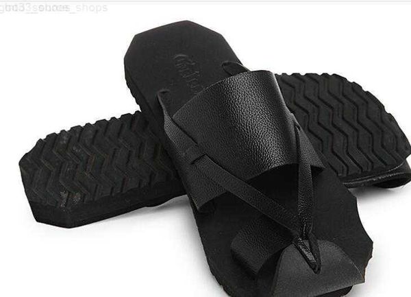 

summer new men's shoes toe y3 black warrior beach drag sandals casual korean version of the male shoes leather drag