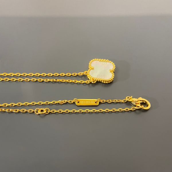 

luxury four leaf clover woman pendant necklaces designer van necklace internet celebrity fashion jewelry women party chokers necklace 453, Silver