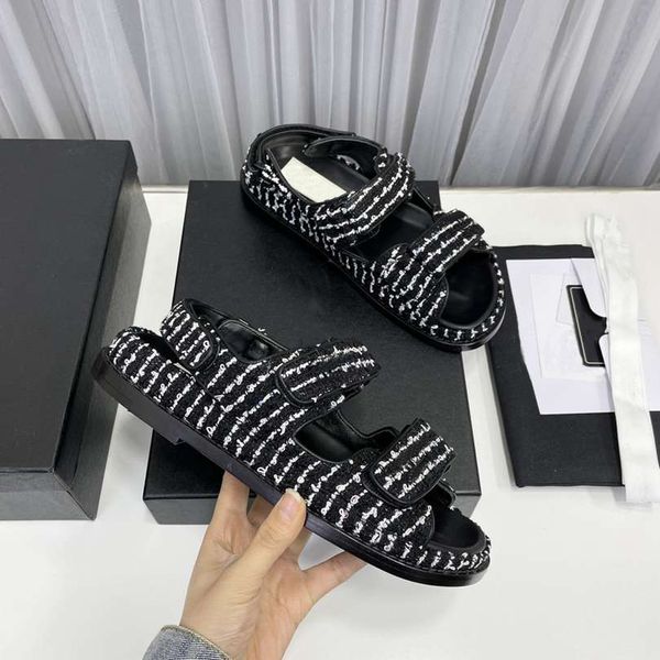 

r outdoor beach shoes channel coachs women's slide summer cc classic slippers fashion casual sandals flip x02
