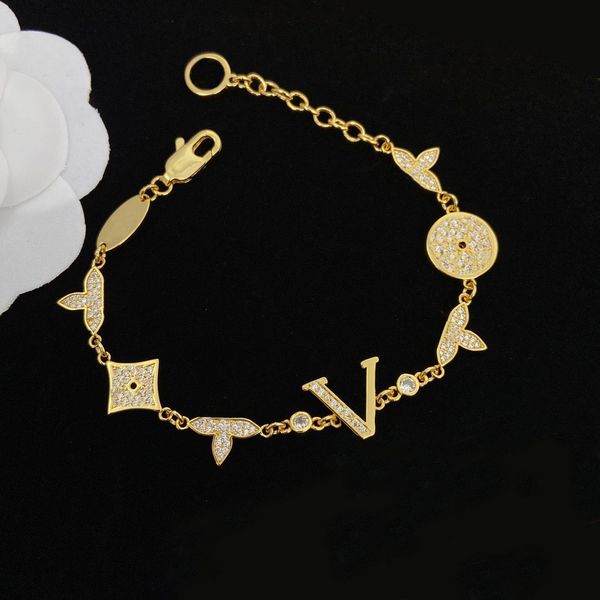 

style fashion bracelets women bangle wristband cuff chain designer letter jewelry crystal 18k gold plated stainless steel wedding lovers gif, Golden;silver