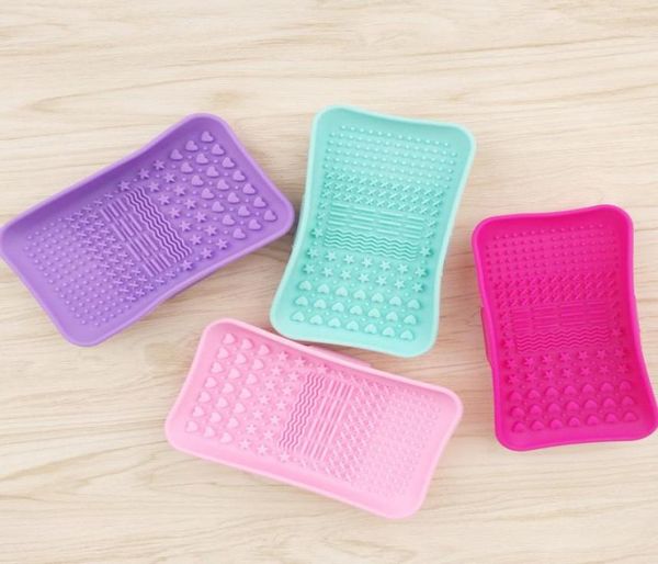 

1pcs silicone brush cleaning tool soap dish shape cosmetics cleaner washing brushes cleanser mat makeup brush cleaner pad5725483