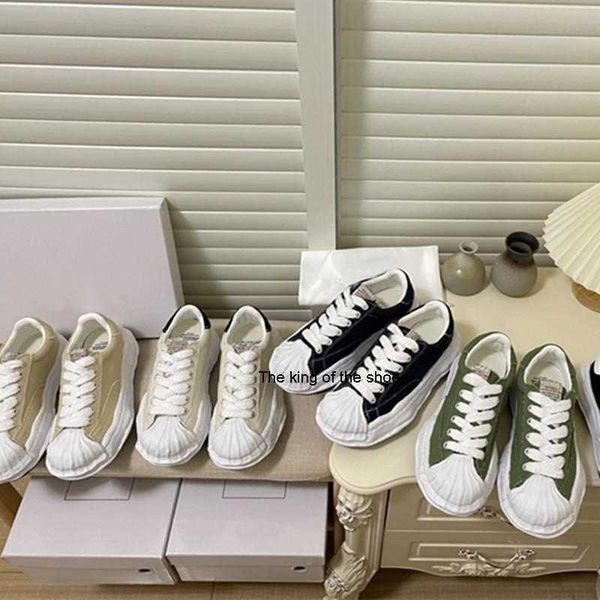 

designers sports shoes maison mihara yasuhiro mmy canvas shoes low sneakers og sole banana sneaker women mens platform basketball shoe casua