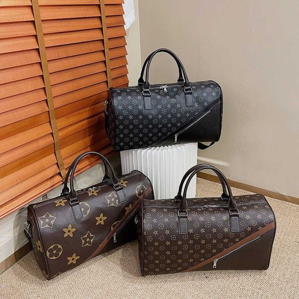 

2023 fashion handbag new men's multi functional versatile trend handbag leisure travel bag