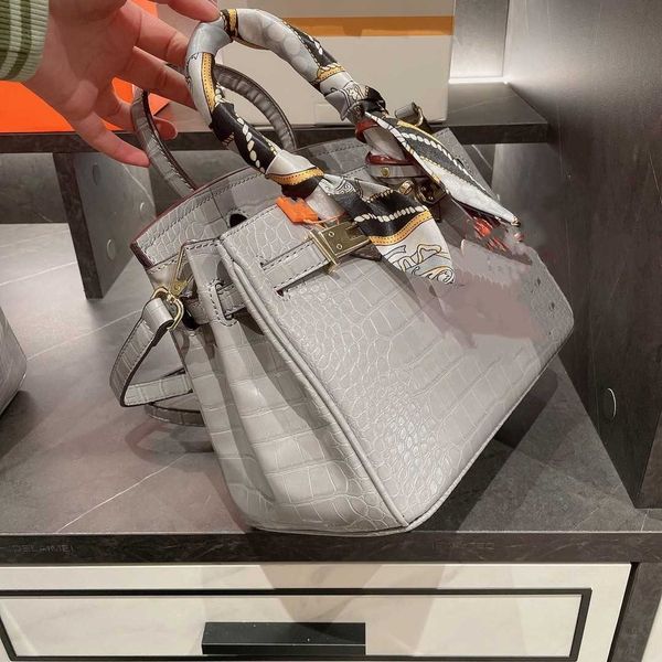 

dinner bag fashionable hand grain leather women's with one shoulder slanting cross portable