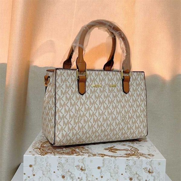 

luxury handbag shop 85% off family's new presbyopian style high appearance crossbody handheld women's bag with large capacity