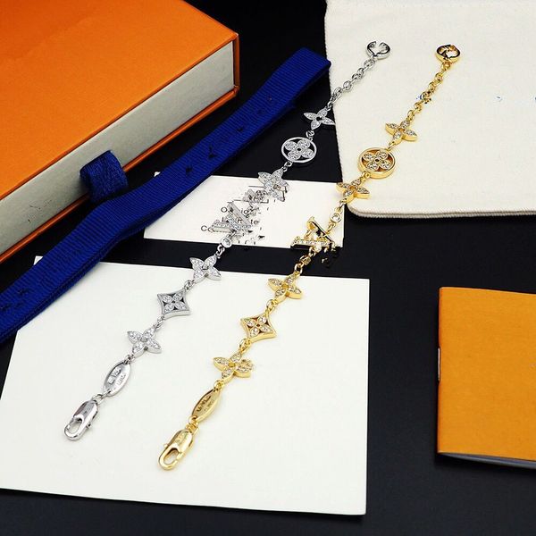 

luxury designer elegant gold silver rose gold bracelet fashion women's letter pendant clover bracelet wedding special design jewelry qu, Golden;silver