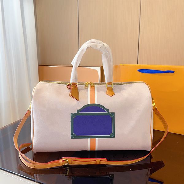 

designer duffel bags luxury shopping bag handbag fashion travel fitness bag mens leather outdoor packs classic pattern