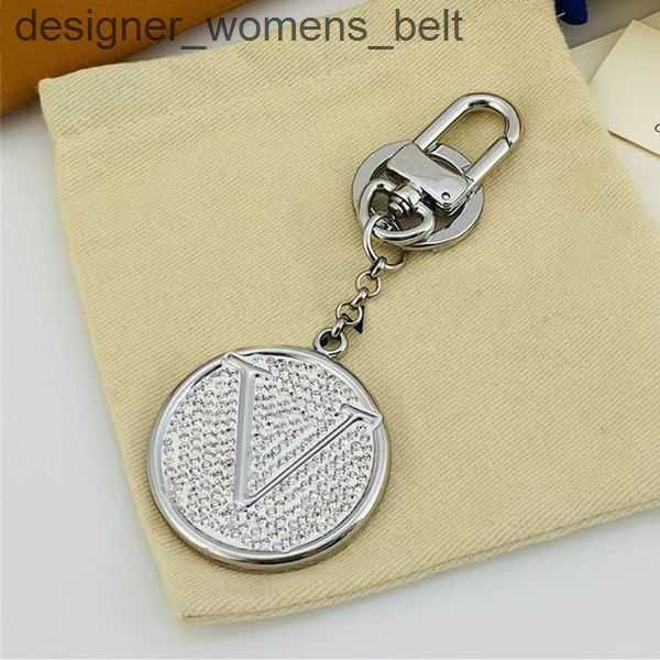 

keychains fashion brand keychain letter designer keychains metal keychain womens bag charm pendant auto parts 45zoi, Silver