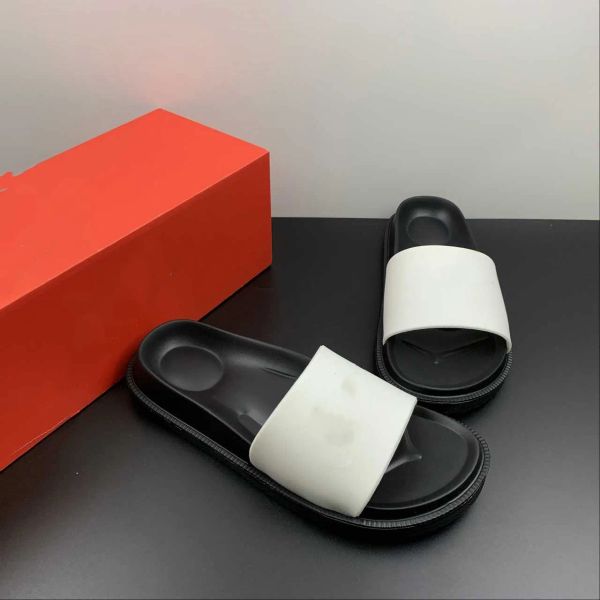 

slippers shoes t og sports sandals outdoor shoes with original box, Black