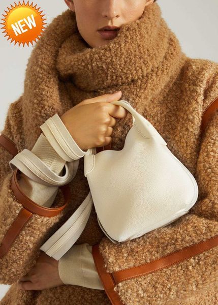 

loro lychee patterned cowhide piana casual commuting large and small portable one shoulder crossbody bucket bag