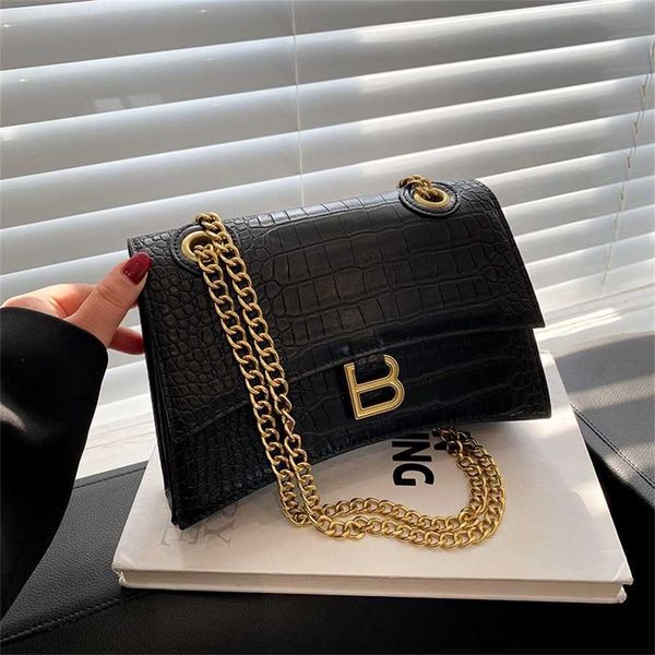 

purses summer fresh hourglass bag for women 2023 new fashion versatile one shoulder crossbody stone pattern chain small square