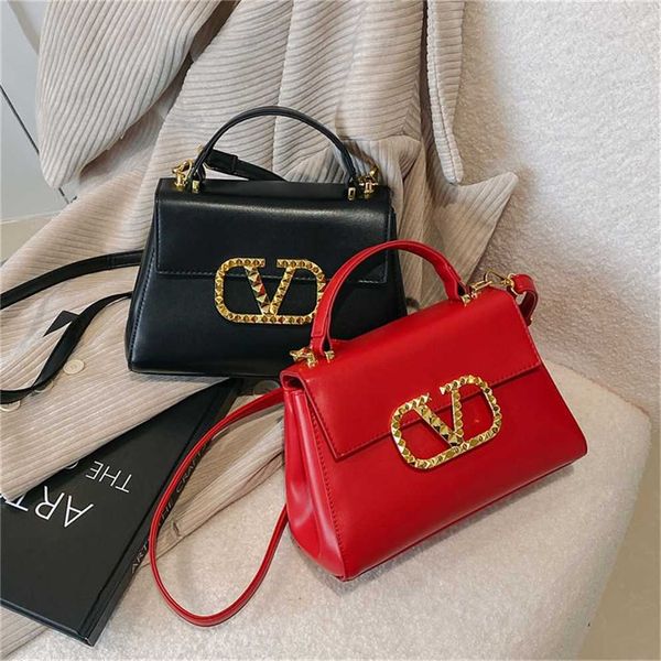

purses one shoulder 2023 handheld crossbody factory bag small square commuter tiktok leisure fashion women's new