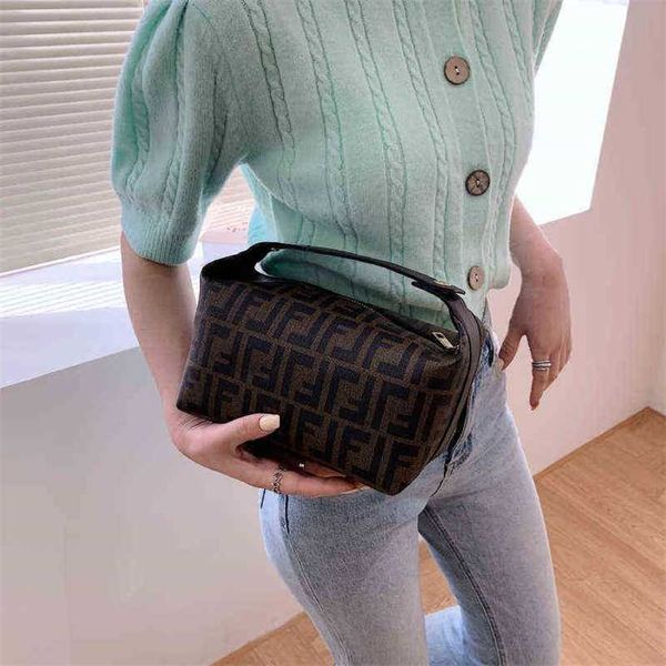 

handbag designer style 2023 travel portable large capacity storage style