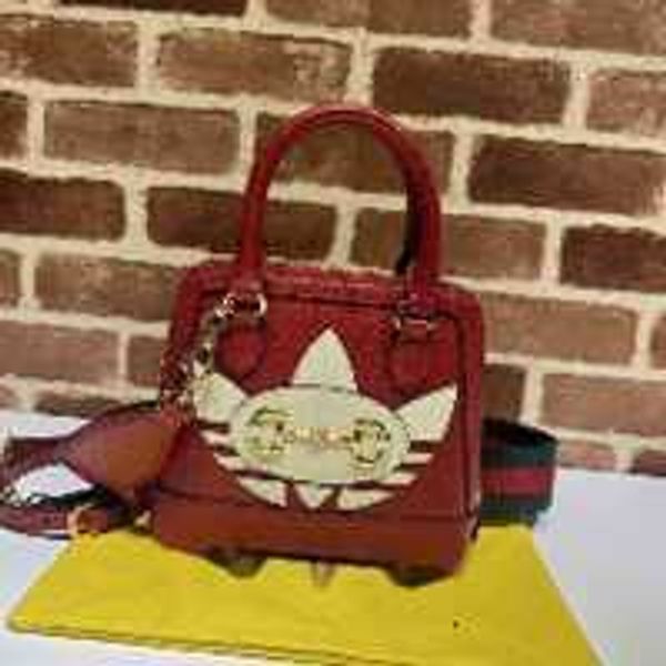 

clothing luxury brand bags mini 677212 woman embossing handbag leather shoulder ophidia padlock messenger vayp, Black;white