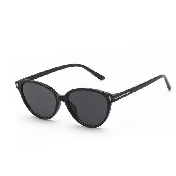 

new personalized women's large frame street p jelly color sunglasses versatile glasses, White;black