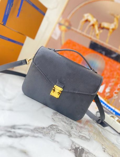 

luxurys designers embossed handbags women crossbody messenger shoulder bag purses m407a80