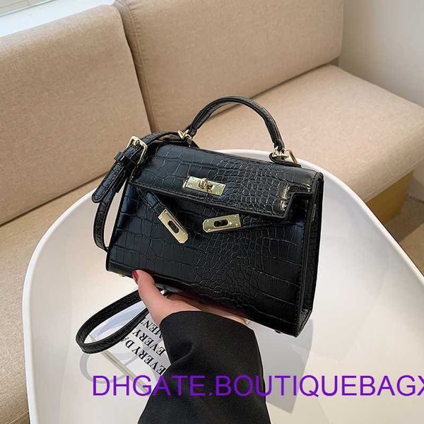 

designer hremm kelyss evening bags for outlet temperament stone pattern carryon bag womens 2023 new westernstyle versatile shoulder with sim