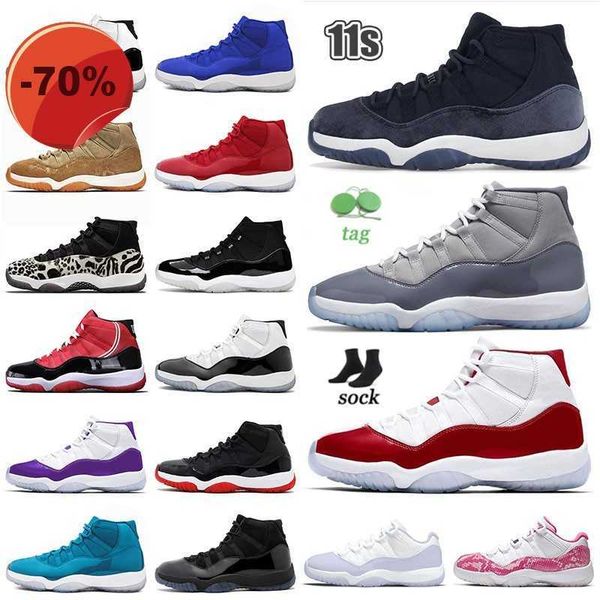 

sandals with box jumpman 11 11s basketball shoes new j11 midnight navy velvet high 72- concord blue varsity red and white cherry j11 jubil, Black