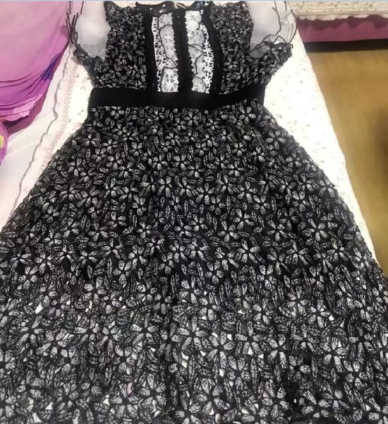 

se-lf-p-t summer hollow water soluble lace round neck flying sleeves slim dress, Black;gray