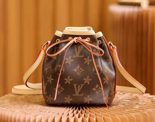 

evening bags 2023 designer bag old flower women's bag leather versatile one shoulder crossbody bags drawstring mini bucket bag fashion