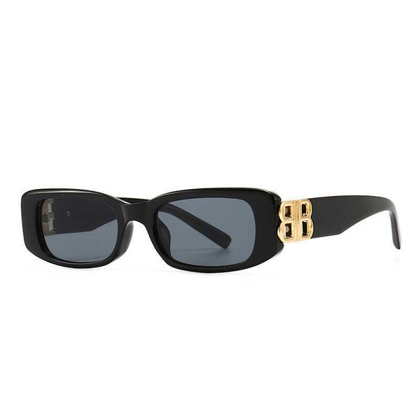 

rock and roll diamond metal logo inlaid modern charm sunglasses 1004, White;black