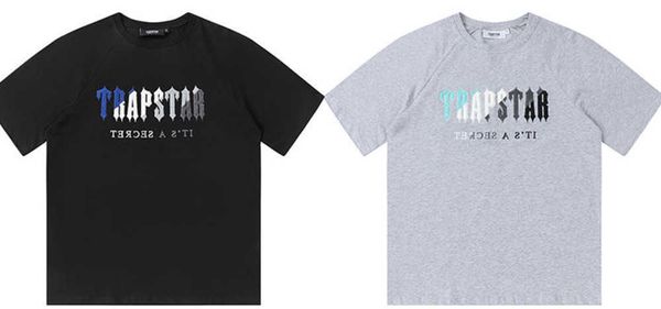 

trapstar t shirt shorts chenille towels six colors embroidered tracksuits fabrics short suits summer clothing for men and women03, Gray