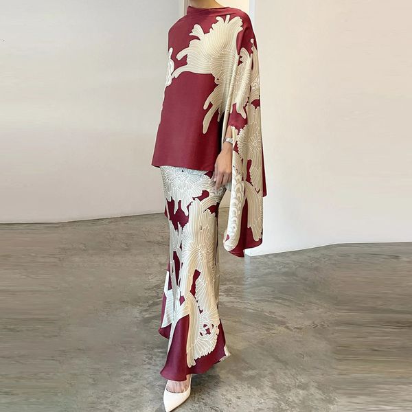 

two piece dress 2023 fashion women's pullover paired with skirt office spring oneck solid flower colored elegant slim set 230508, White