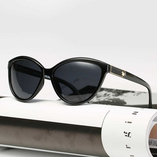 

frames trendy brand popular new fashion cat eye polarized travel uv proof versatile sunglasses 8632, White;black