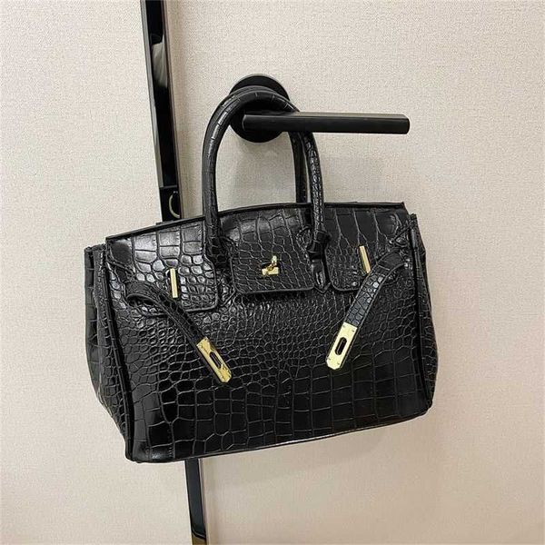 

designer bag tote bag handbags crossbody bag crocodile pattern large capacity bag new trendy and fashionable handheld one shoulder bag weste