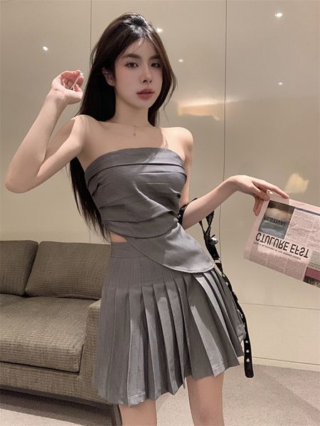 

two piece dress korean fashion irregular short strapless high waist pleated mini skirt set for women matching sets outfit 230508, White