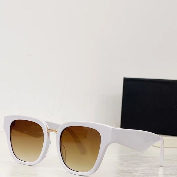 

watch ladies and gentlemen sunglasses for women sunglasses man designeer new emerald delivery of random glasses case and glasses cloth, White;black