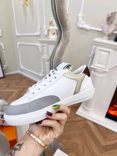 

2023 new luxury designer mens causal shoes fashion woman leather lace up platform 0502, Black