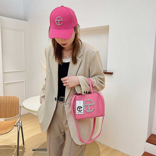 

2023 hand new fashion niche women's with diamond crossbody korean version trend shoulder hat small square bag