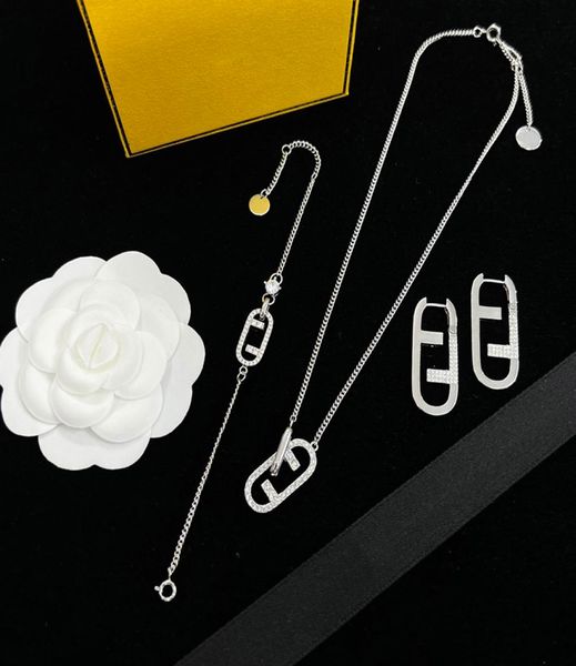 

women jewelry designer hoops earring silver pendants necklaces letter luxurys designers party accessories woman love bracelets ear6538592
