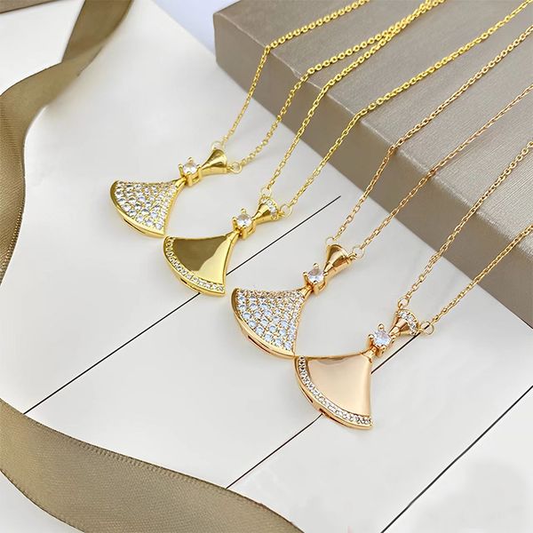 

fashion brand designer necklace for women luxurious and charming crystal diamond necklace high-quality 18k gold pendant necklace, Silver