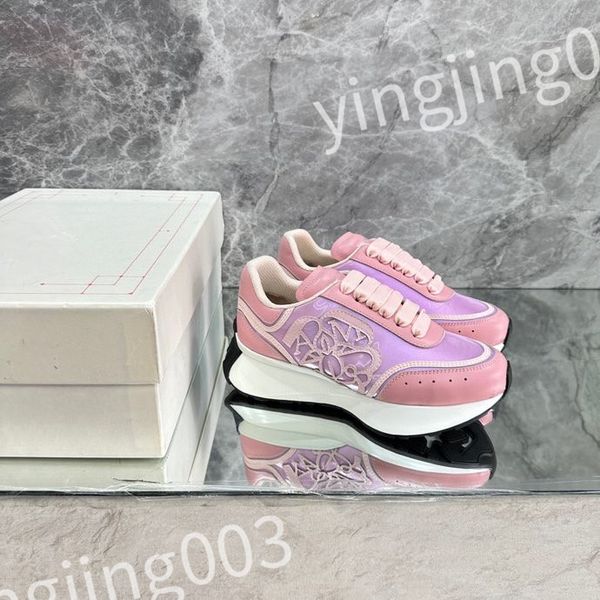 

luxurys designer woman's shoe leather lace up men fashion platform sneakers white black mens womens casual shoes chaussures