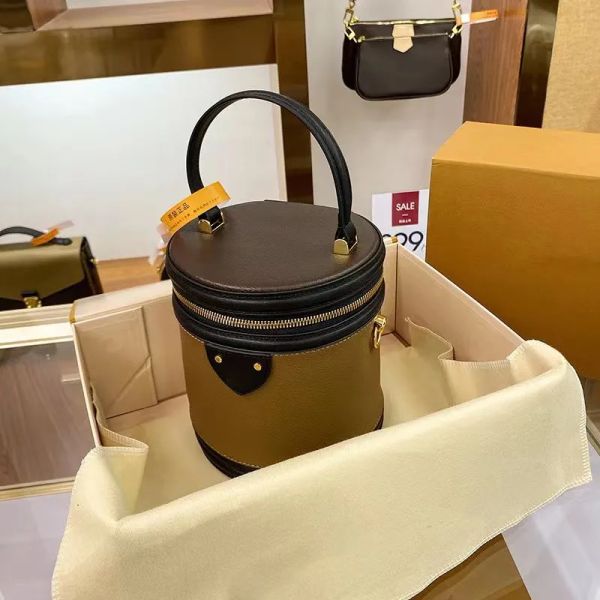 

2023 new fashion women handbag designer shoulder bag cylinder makeup bag vanity bag high quality