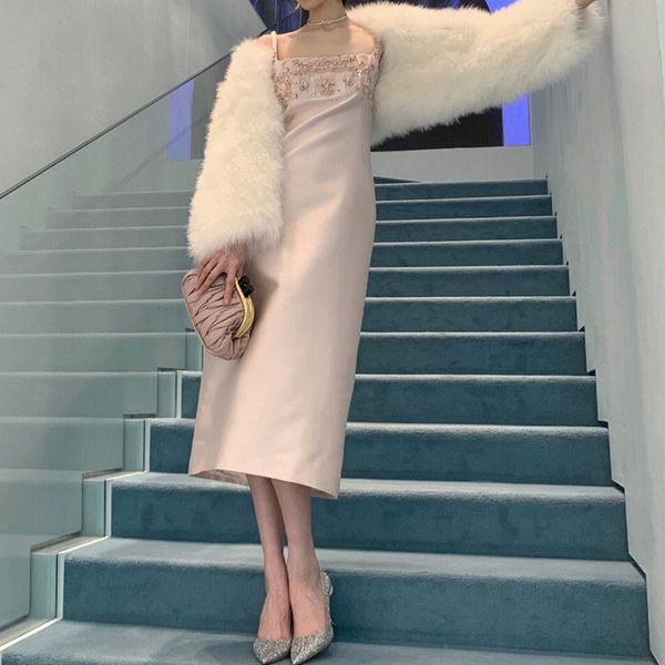 

new dress 2023 summer xiaoxiangfeng elegant heavy industry hanging strap dress women's explosive street shining hand skirt, Black;gray